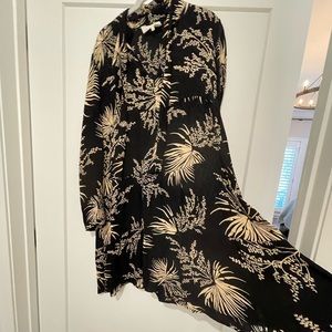 Black and crème print flowy dress from Ba&sh dress. Worn twice only